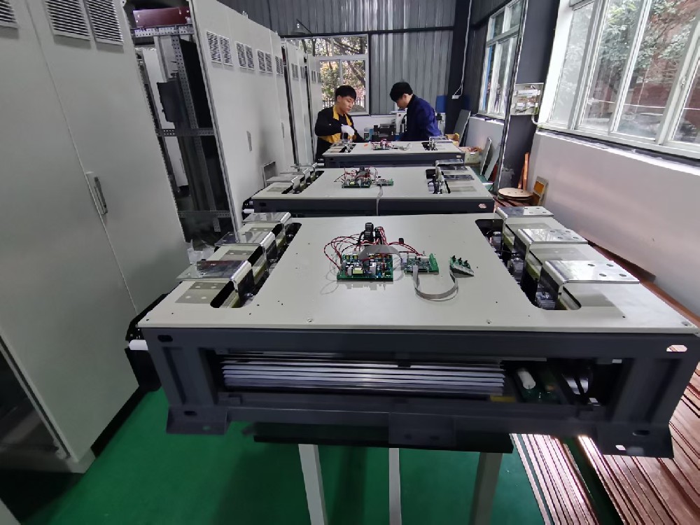 电力调整器在对多组加热丝进行节造时，可能会出现哪些故障？若何进行故障排除？