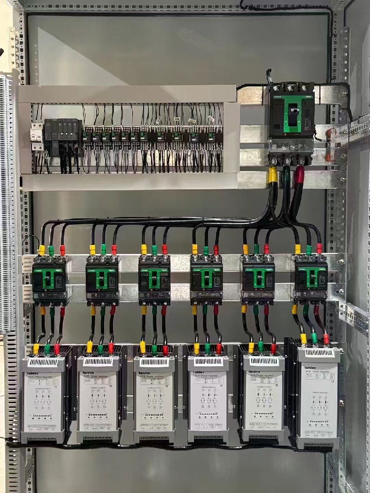 移动电力调整器后，再次装置使用出现接地不良的问题，该若何沉新查抄和处置接地？